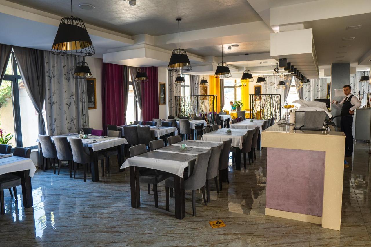 Hotel Vezir Palace 트라브니크 외부 사진